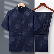深蓝色