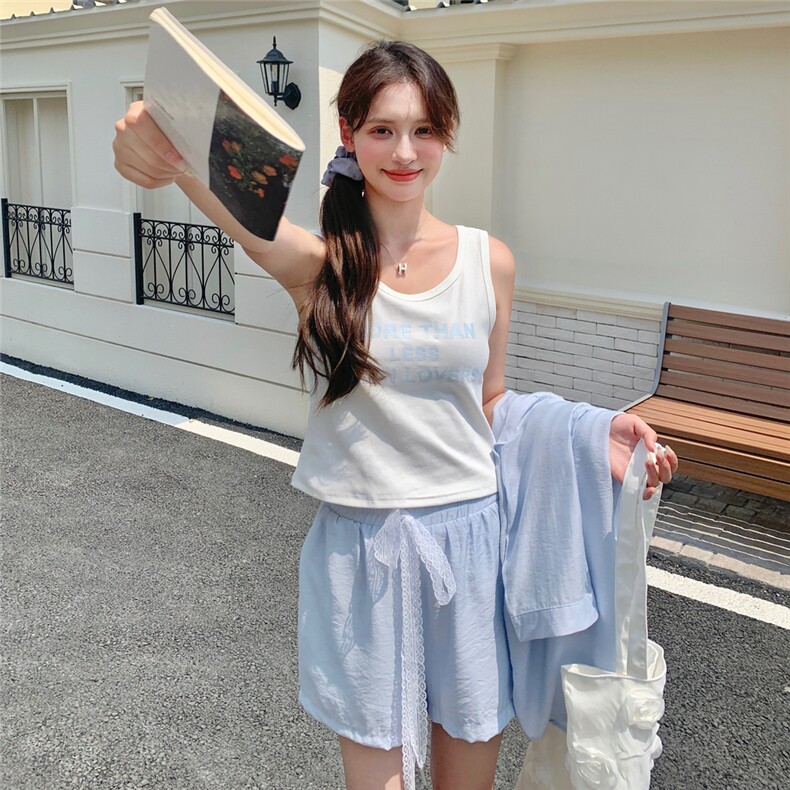 防晒蓝色衬衫背心短裤套装女夏2025新款独特绝美漂亮三件套巨好看,女装套装/套裙,2C271