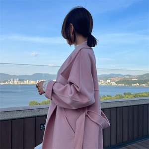 2025年夏季常规纯色中长款长袖一粒扣时尚百搭大翻领大衣简约大方图片