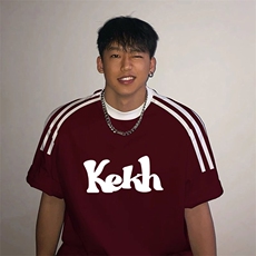 酒红色