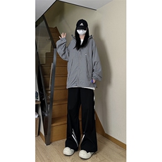 灰色