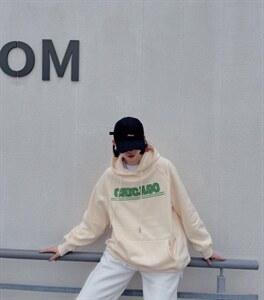 2021年秋冬新款加绒加厚休闲卫衣,女装卫衣/绒衫,咖啡色