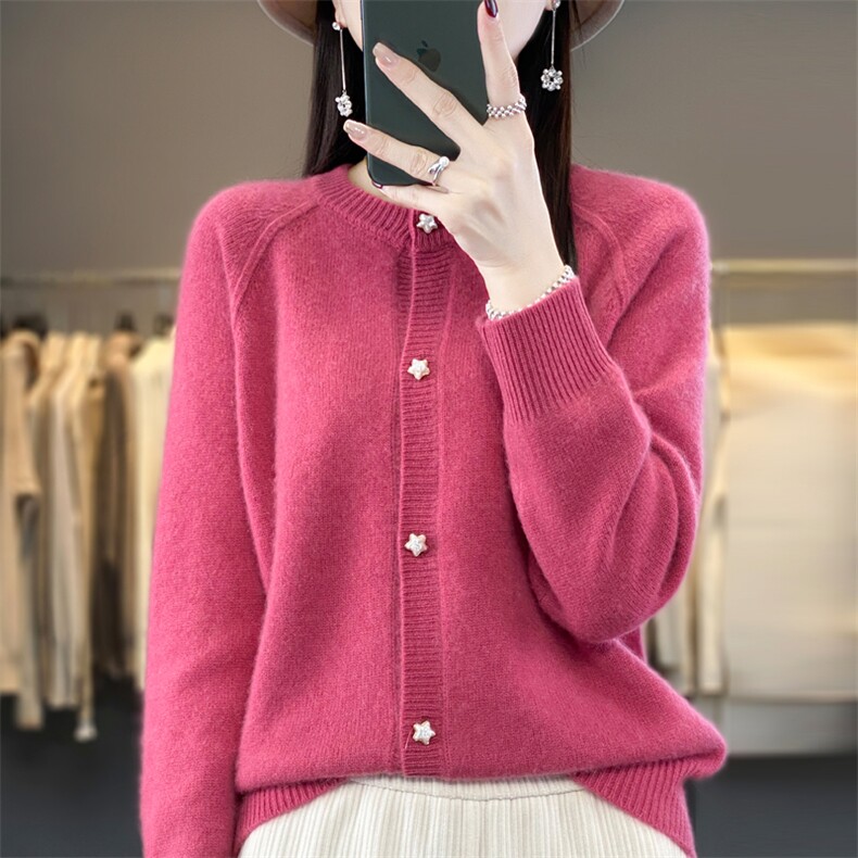 2025秋季新款毛衣女遮肚宽松显瘦早秋百搭针织新款圆领开衫上衣女,女装羊毛衫,大美人高端店