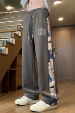 2026秋季新款工装裤子男宽松直筒小熊休闲阔腿长裤A436-575-P38，男装工装外套，电商A436