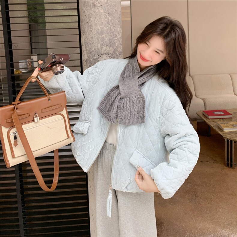 90羽绒服女2025冬新款女装时尚减龄围巾设计感丝绒菱形格保暖外套,女装羽绒服,慧尚依恋
