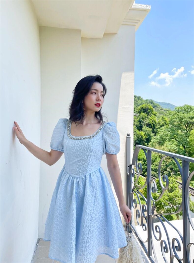 【现货】领口钉钻连衣裙,女装连衣裙,欧尼蒂