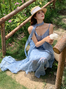 法式复古气质蕾丝吊带连衣裙女夏季新款设计感小众收腰显瘦长裙子图片