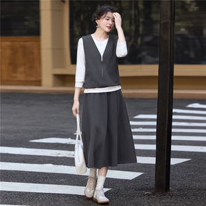 松弛感休闲套装裙女2025秋季新款假两件拼接长袖上衣半身裙两件套图片