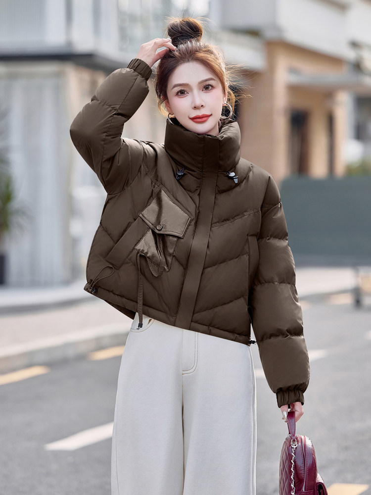 小个子短款立领羽绒服女2024新款冬季爆款设计感保暖白鸭绒面包服,女装羽绒服,意芙