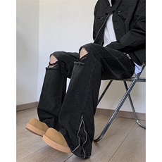 黑色