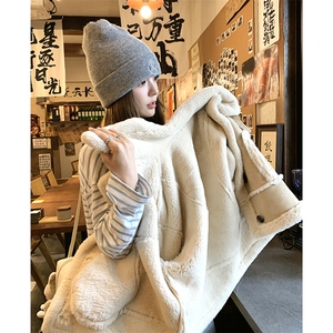 新品   浅黄色加厚皮毛一体外套 7695-P195-K278图片