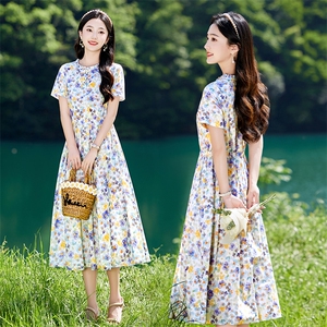 粉色纯棉碎花连衣裙女中长款2026夏新款收腰显瘦减龄气质短袖裙子