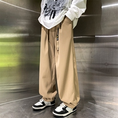 卡其色