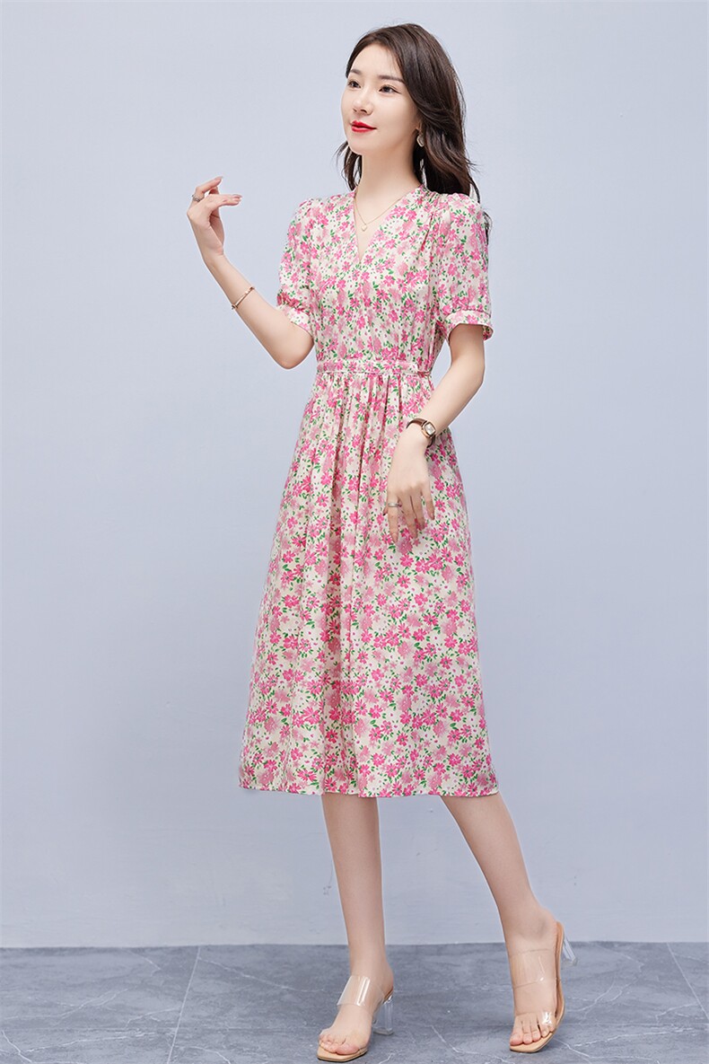 连衣裙2022年夏季潮流舒适简约时尚中长款圆领碎花,女装连衣裙,贵人树