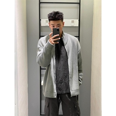 灰色