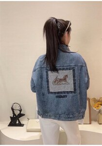 牛仔外套图片