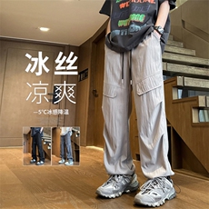 浅灰色