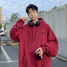 酒红色