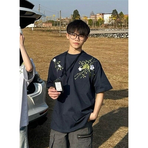 现货 重磅刺绣花卉刺绣短袖体恤男女情侣宽松休闲半袖衫LZT88-p43图片