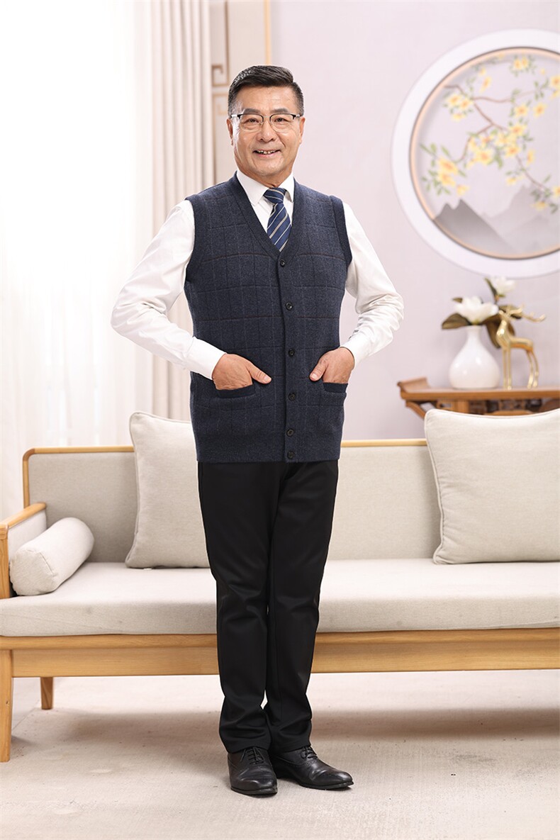 2024年秋季中老年休闲竖格款长袖和马甲男装,男装中老年男装,亚东羊绒制品