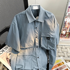 蓝色