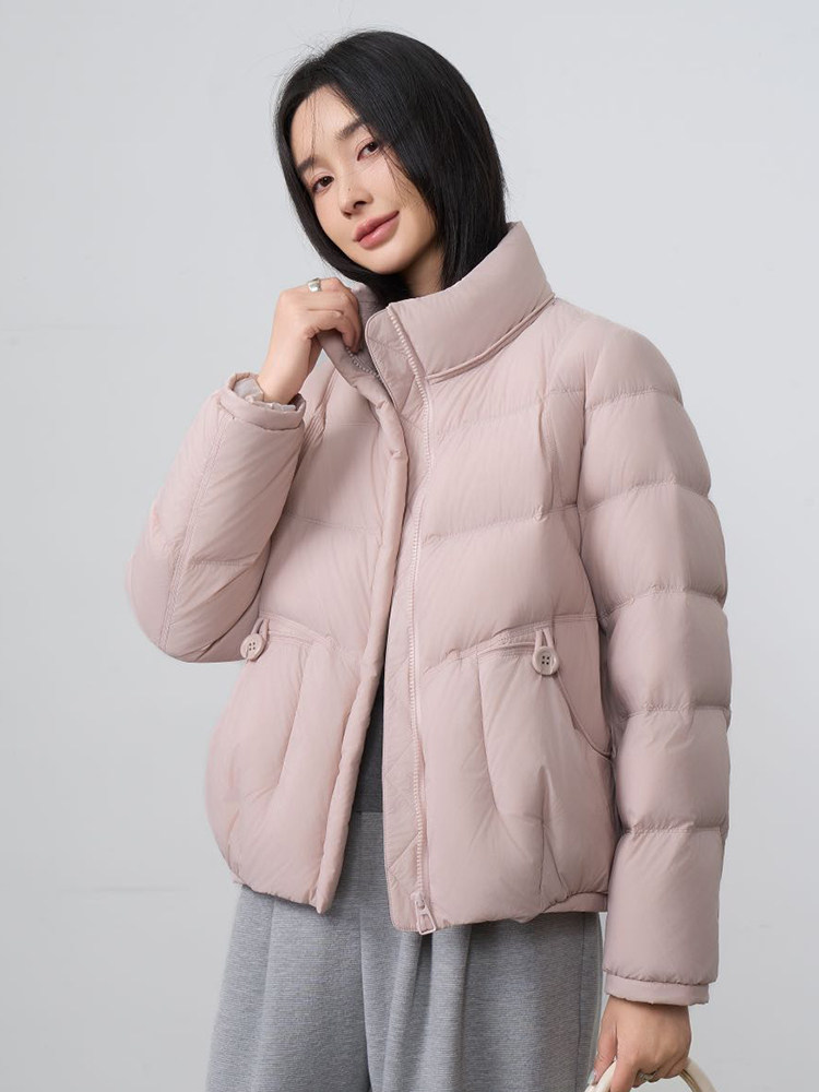现货2025年冬季新款休闲风羽绒服女90白鸭绒,女装羽绒服,阳光伊恋