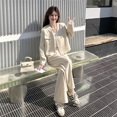 米色韩系蕾丝拼接小香风套装女2025秋高级感洋气休闲阔腿裤两件套，女装套装/套裙，2D078