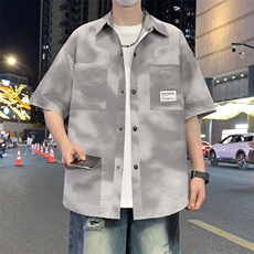 灰色