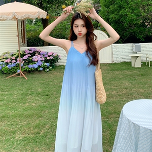 法式圆领碎花微胖显瘦碎花连衣裙显瘦纯色仙女裙夏季裙子气质性感图片