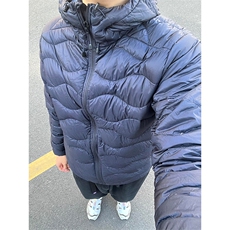 藏青色