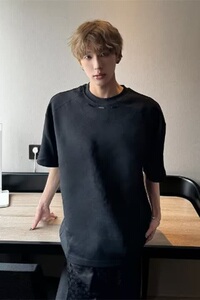 美式重磅小领口t恤男士夏季韩版青少年短袖2025年高级感半袖上衣图片
