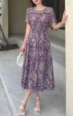 （现货）紫色碎花收腰显瘦V领连衣裙子夏款中长款连衣裙女装，女装连衣裙，韩蔻秀