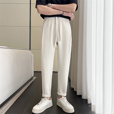 杏色长裤
