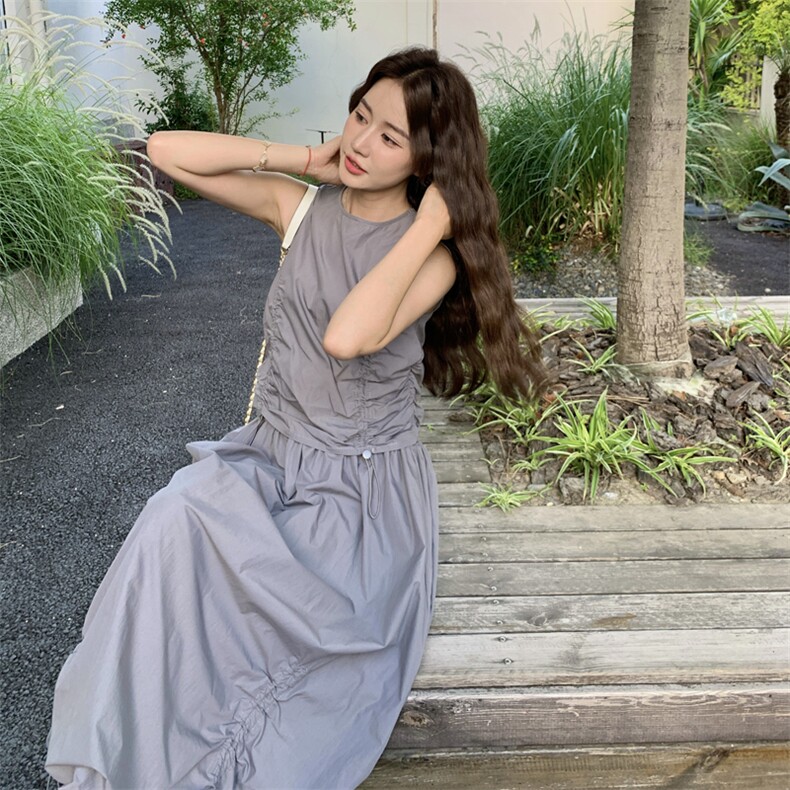 灰色休闲背心套装裙女2025年夏季新款独特巨好看花苞半身裙两件套,女装套装/套裙,2C266
