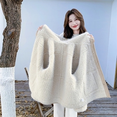 【新款】大货已出加厚皮毛一体外套2C131-699-P225K318，女装短外套，2C131
