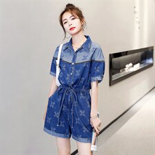 2021夏季新款时尚气质小翻领印花刺绣撞色拼接复古牛仔连体裤，女装连体裤，秋水欣儿