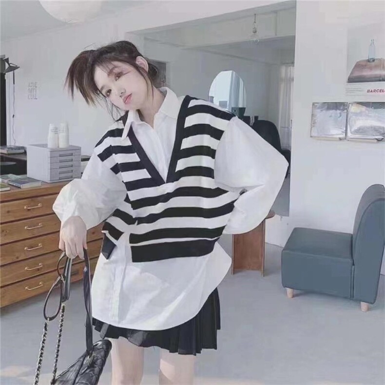 假两件衬衣，其它，戈朴