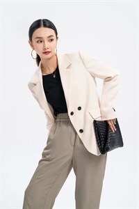 现货小西装两色三码,女装西装,艾涵o