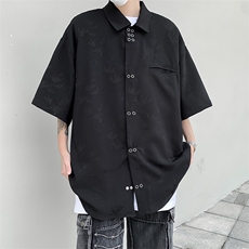 黑色