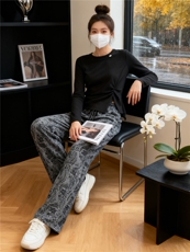 盐系穿搭休闲时尚套装女春新款设计感圆领开叉长袖上衣长裤两件套，女装套装/套裙，江南