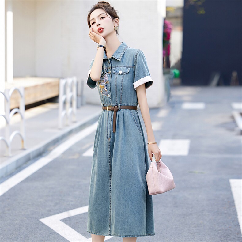 现货洋气短袖牛仔刺绣连衣裙女2024夏季新款时尚中长款牛仔连衣裙,女装连衣裙,涵墨