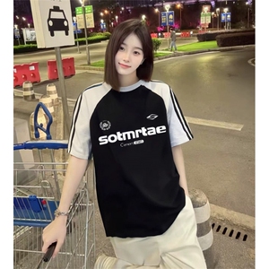 抖音得物品质二开240克宽松纯棉美式潮牌插肩三杠织带短袖T恤图片