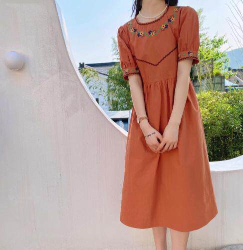 现货刺绣连衣裙，女装连衣裙，NIY