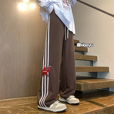 咖啡色