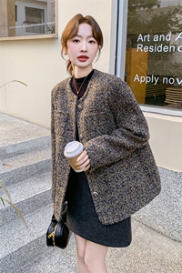 春秋新款小香风时尚圆领单排扣多口袋宽松百搭粗花呢编织毛呢外套图片