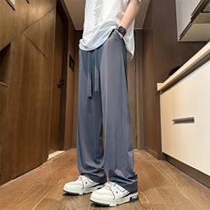 灰色