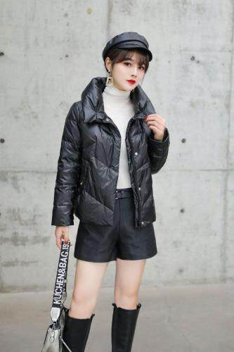 2035款羽绒服，女装羽绒服，依柏璐