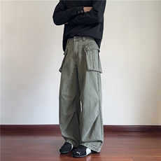 军绿色