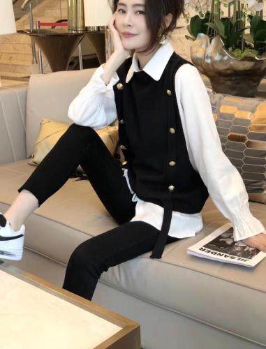 春装二件套热卖中，女装，情依阁