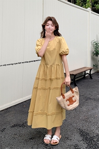 法式巨好看泡泡袖黄色连衣裙女夏2025新款长裙今年流行爆款温柔风图片